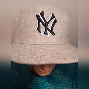 New Era New York Yankees~MLB Baseball Hat 59 Fifty~Gray~fitted-Sz 7 1/8